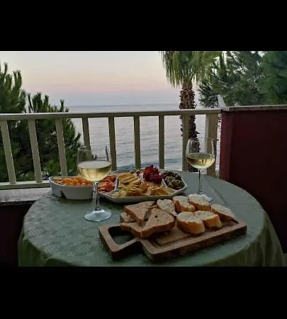 Casa Vacanza Sant Alessio * Sant'Alessio Siculo