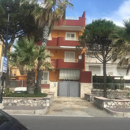 Apartment Casa Vacanza Sant Alessio